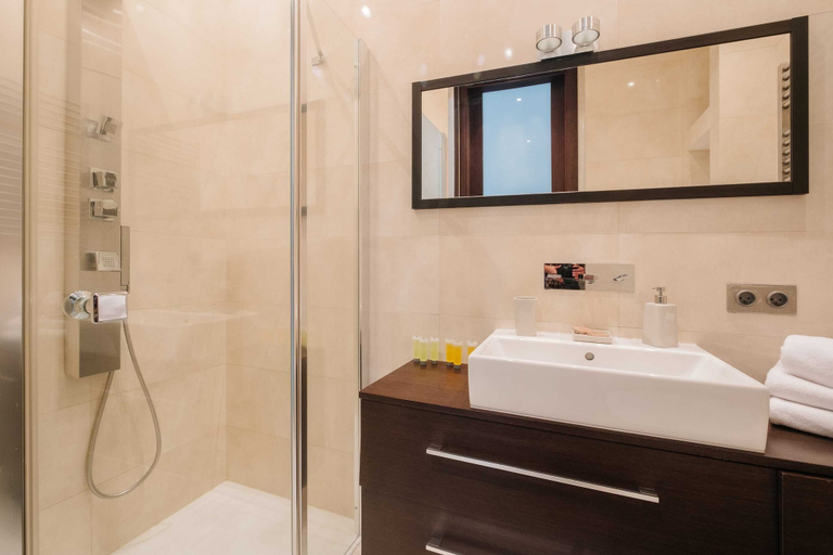 Bathroom 3, Modern Apartment Across the Ponds, Warsaw