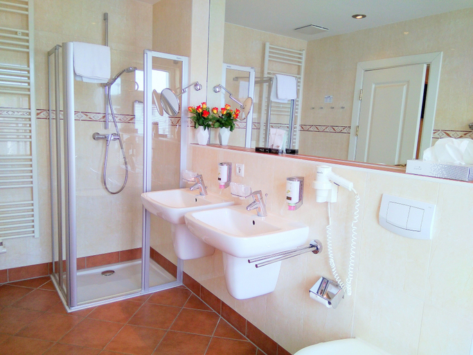 Bathroom 4, Alexa Hotel, Vorpommern-Rügen