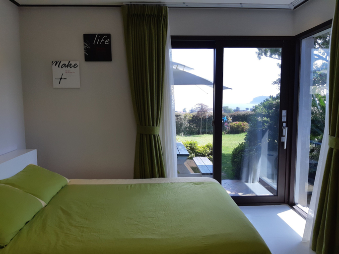 Bedroom 4, Beewool Chaewool, Seogwipo