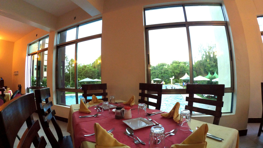 Food & Drinks 4, Sunset Paradise Holiday Homes, Kisauni