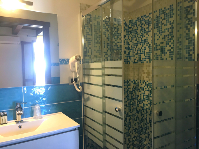 Bathroom 5, Bienestar  Maison de Charme, Sassari