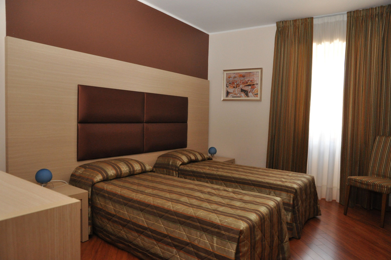 Bedroom 4, hotel dulcinea, Trieste