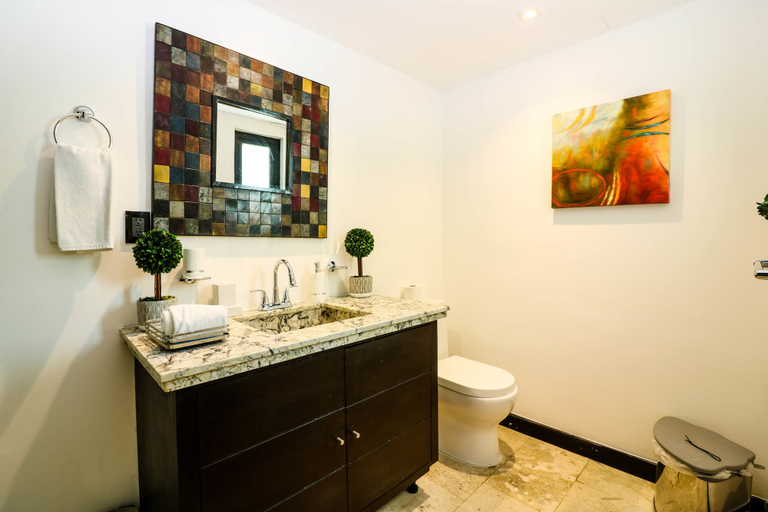 Bathroom, Lotus #4, Cozumel