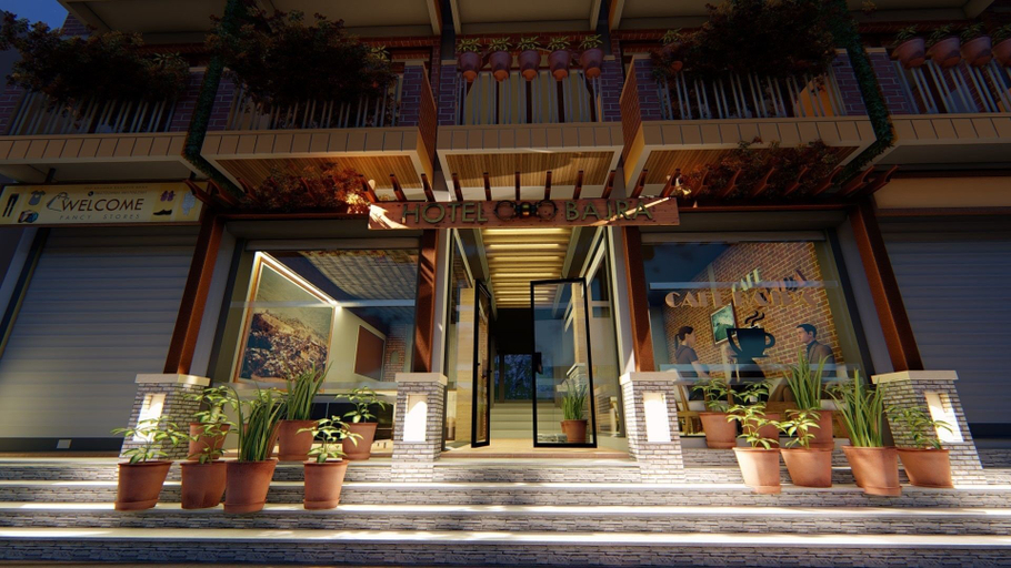 Exterior & Views