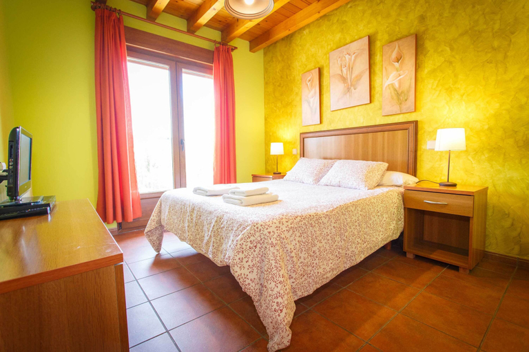 Bedroom 2, El Bulin de Paredes, Madrid