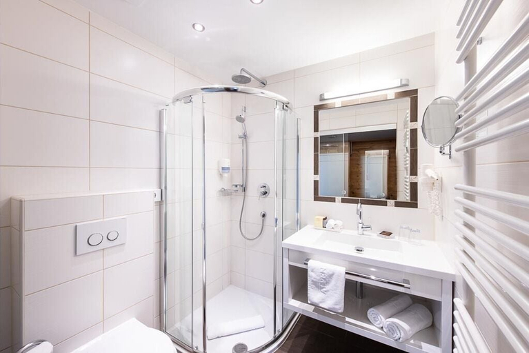 Bathroom 5, Alpenland Gerlos - Hotel & Breakfast, Schwaz