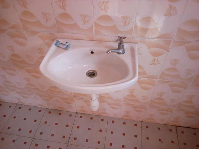 Bathroom 5, Dedamax Hotel, Juja