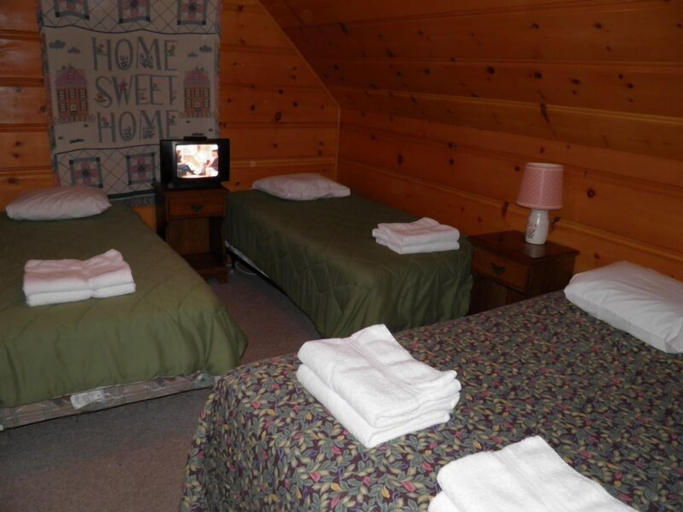 Bedroom 2, 777 Merced Ave, El Dorado