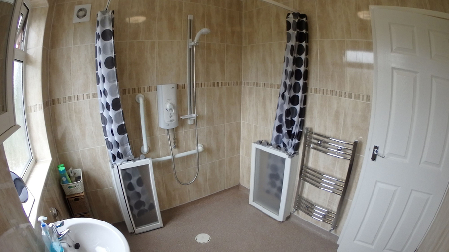 Bathroom, Strawberry Field House, Sefton