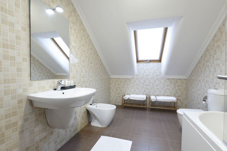 Bathroom 5, Capitol Boutique Hotel, A Coruña