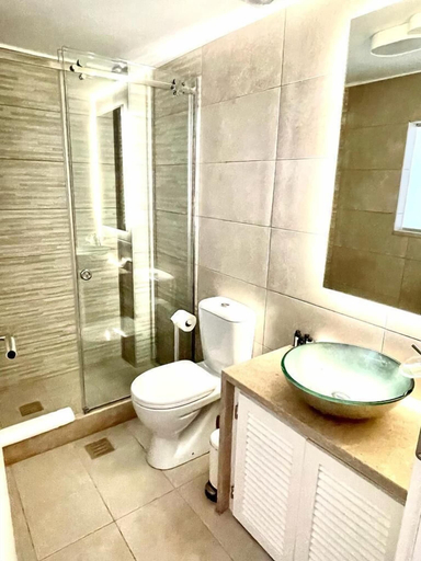 Bathroom, Trocadero Luxury Suites, Peloponnese