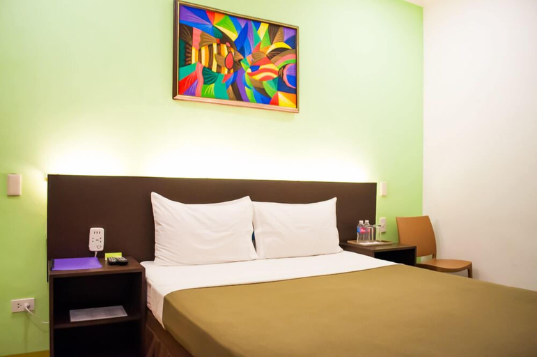 Bedroom 3, Seasons Hotel and Convention Center, San Jose