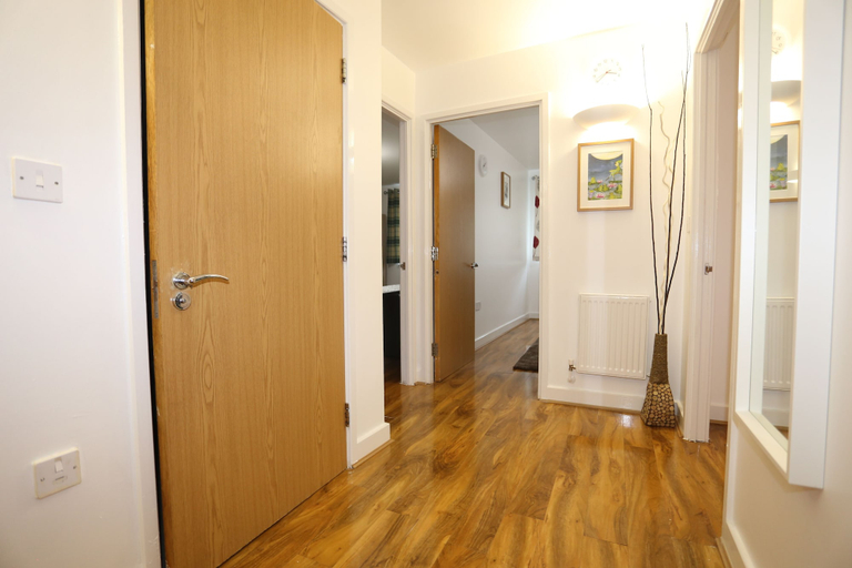 Others 5, 2 Beds Riverview Tideslea Apartment, London