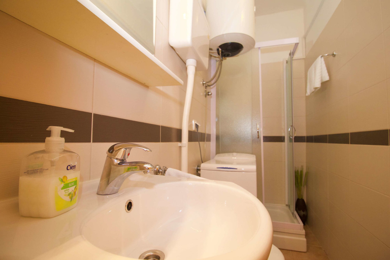 Bathroom 4, Divine Apartments, Dubrovnik