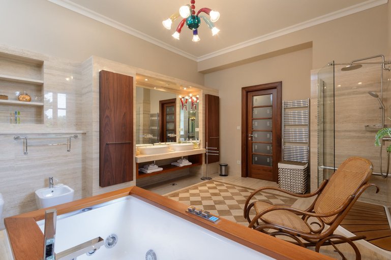 Bathroom 3, Villa Diocletian, Split