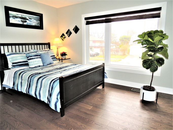 Bedroom 2, iResidence in Toronto- Vacation Home, Toronto