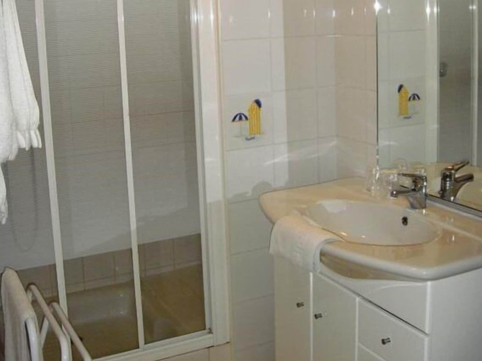 Bathroom 5, La Jacotiere, Manche