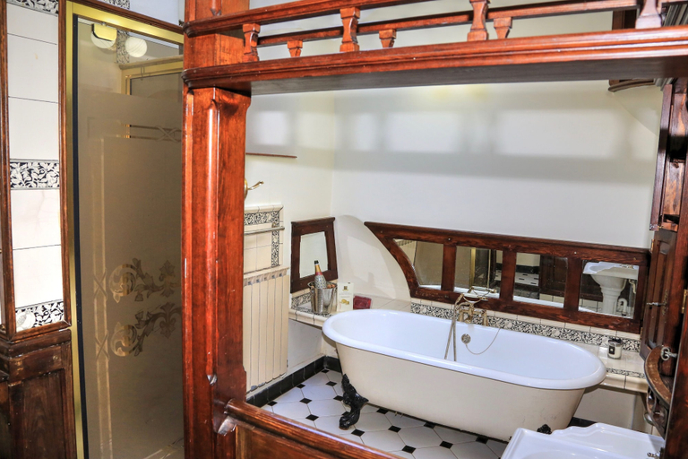 Bathroom 3, Panorama Cottages, Denbighshire