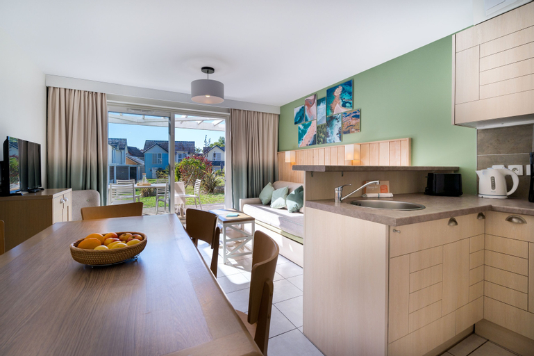 Dining Room 4