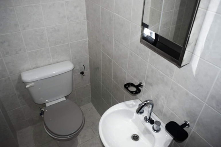 Bathroom 4, Hotel Bella Vista, Santa María