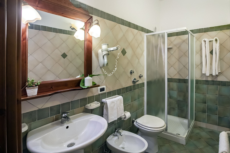 Bathroom 4, Alba Marina Bed & Breakfast, Trapani