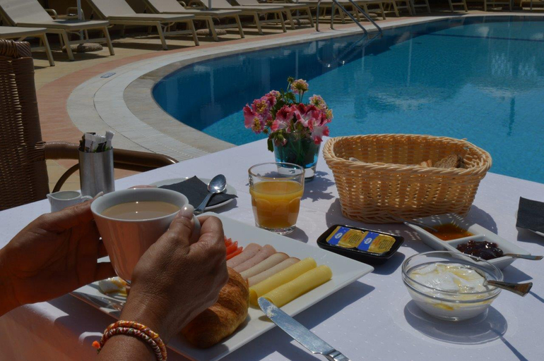 Food & Drinks 2, Metaxa Apartments, Ionian Islands