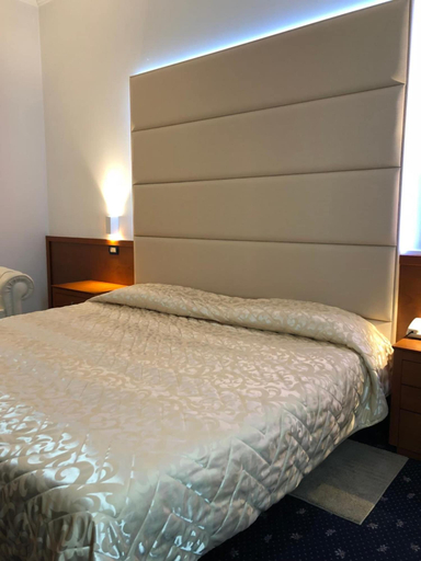 Bedroom 3, Hotel Venice, Vicenza