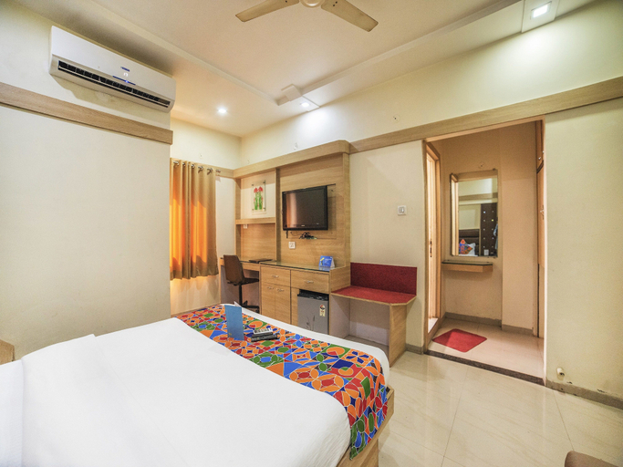 Bedroom 2, Fabhotel Santoor, Indore