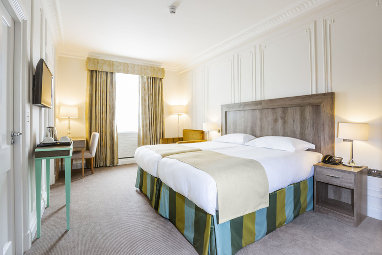 Bedroom 3, Astor Court Hotel, London