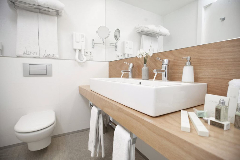 Bathroom 5, Alenti Sitges Hotel, Barcelona