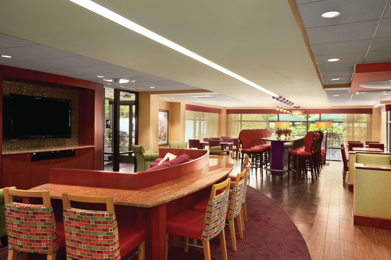 Food & Drinks 5, Hampton Inn York , York