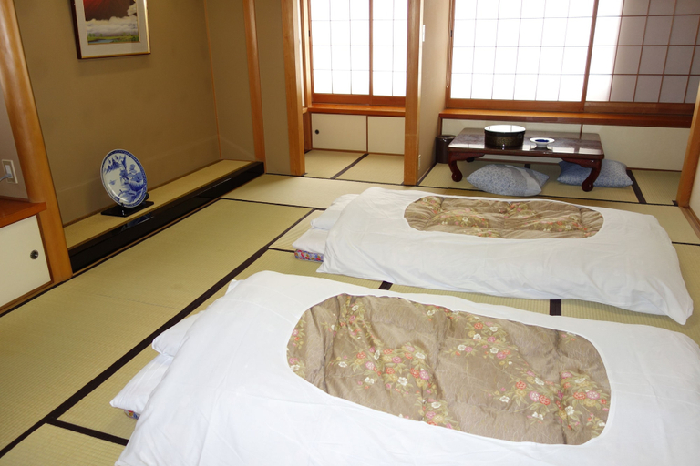 Bedroom 4, Mutsumikan, Gero
