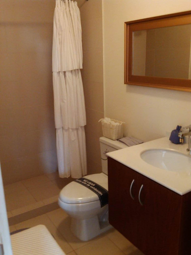Bathroom 4, Lima Flats 2, Lima