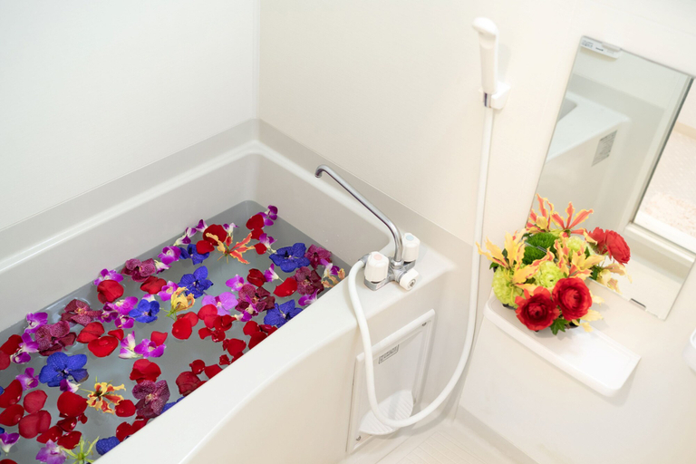 Bathroom 3, At RLiS House Tennoji East, Osaka