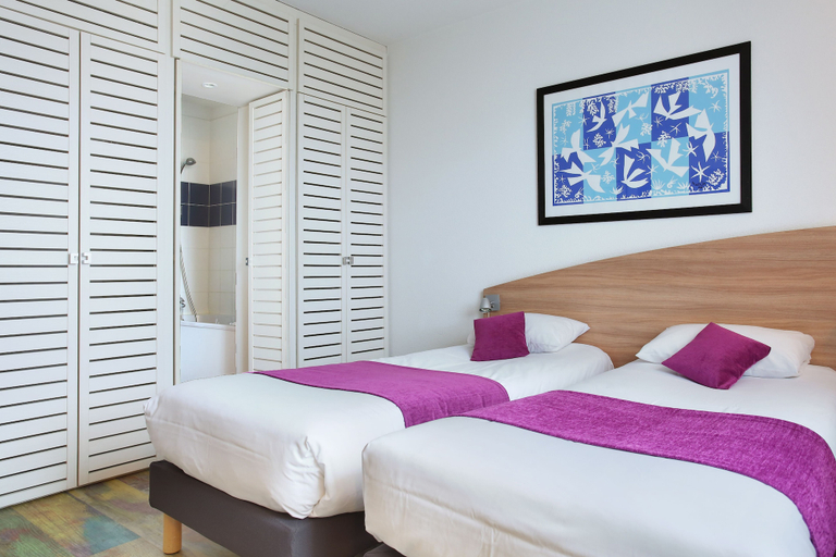 Bedroom 3, Suite - Home Orleans Saran, Loiret