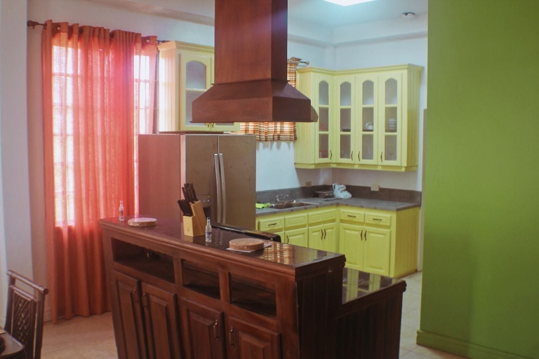 Others 3, Emani´s House, City of Georgetown
