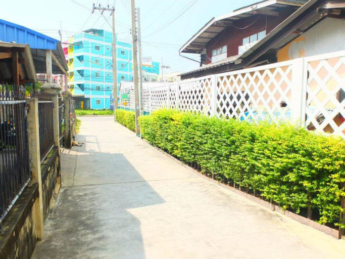 Others 4, Wongsaisiri Townhome, Muang Chon Buri