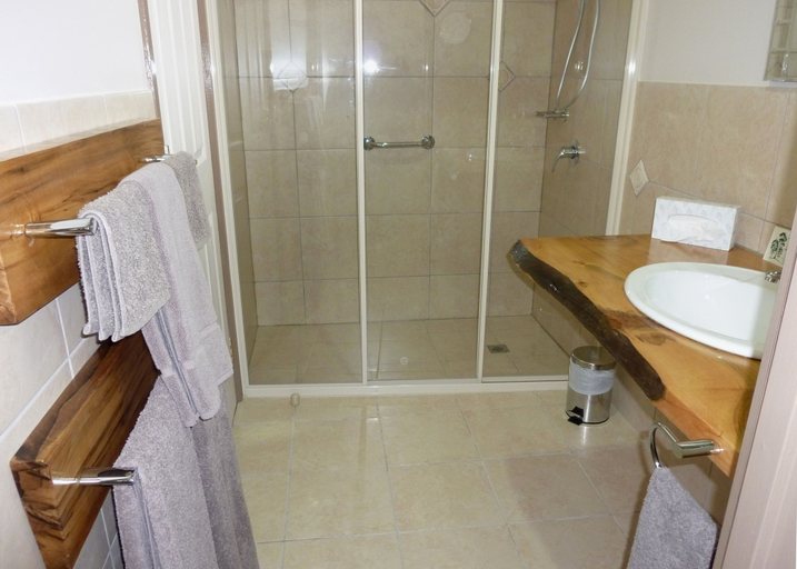 Bathroom 4, Mountain View Country Inn, Meander Valley