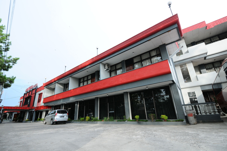 Exterior & Views 2, Benteng Hotel Bukittinggi, Bukittinggi