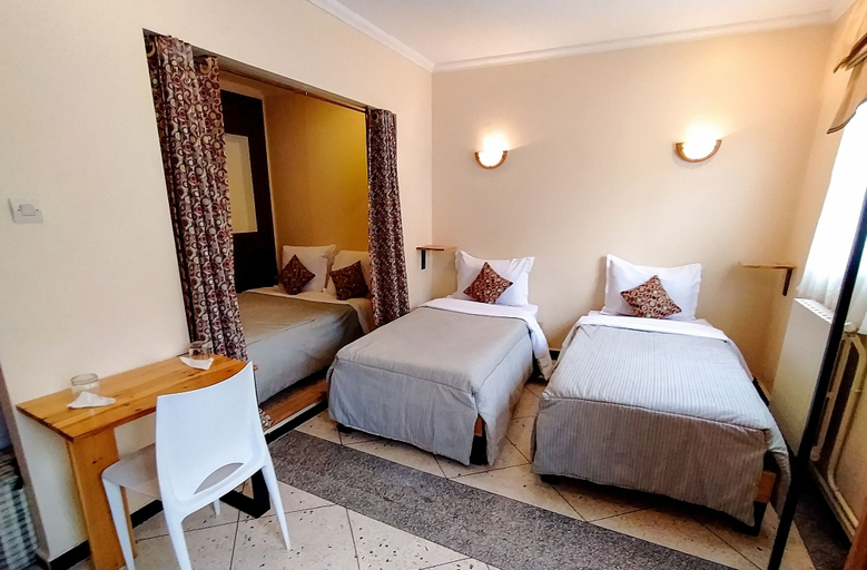 Bedroom 2, Hotel Grand Bassin, Tlemcen