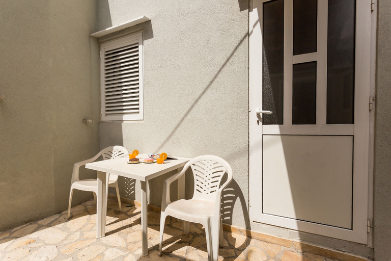 Others 5, Apartments Diocletian, Split
