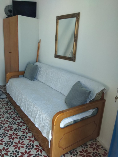 Bedroom 3, Popi Studios, South Aegean