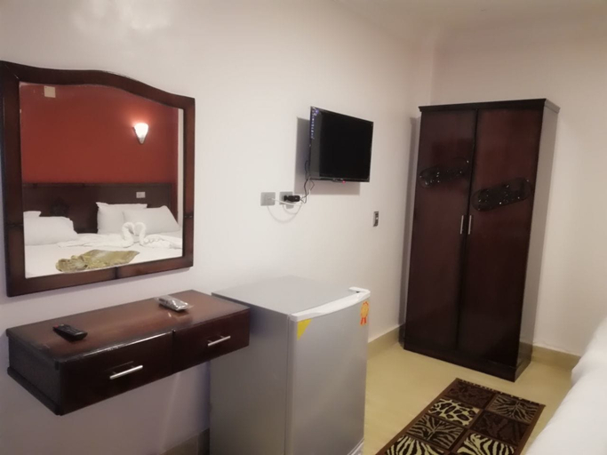 Bathroom 3, My Cairo Hotel, 'Abdin