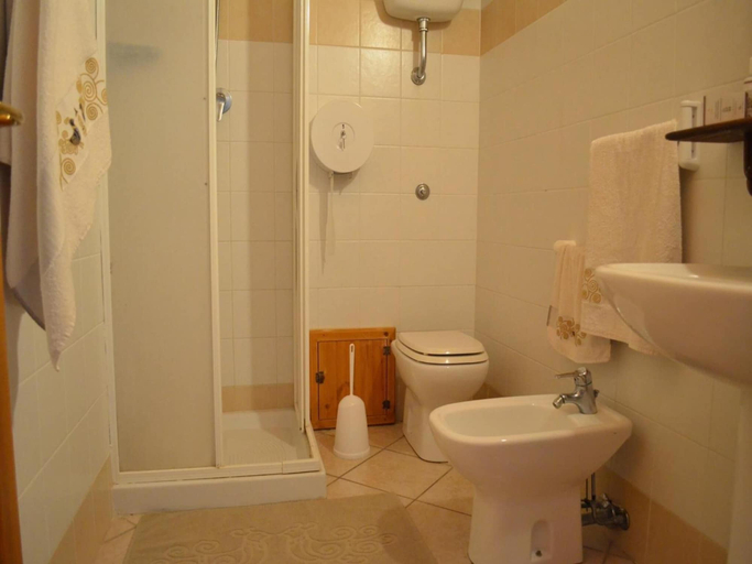 Bathroom 3, Agriturismo Agrifoglio, Carbonia-Iglesias