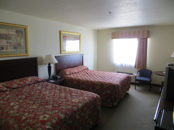 Bedroom 2, HomeTown Hotel Bryant, Saline