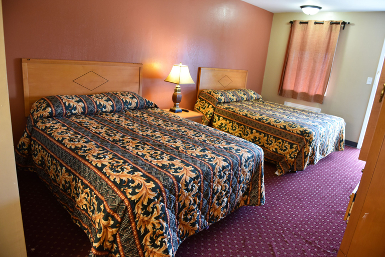 Bedroom 3, Knights Inn Merrillville, Lake