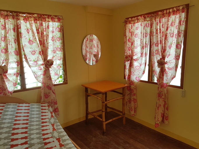 Bedroom, Lucci Pension House, Alegria