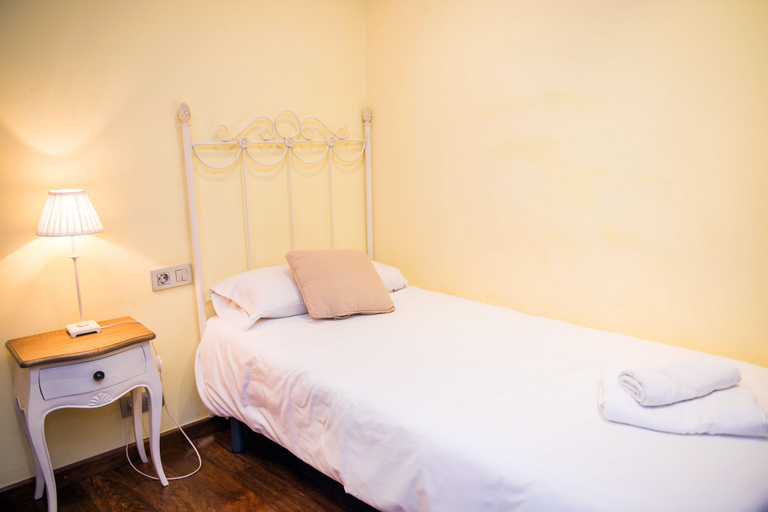 Bedroom 3, Opening Doors Mallorca, Barcelona