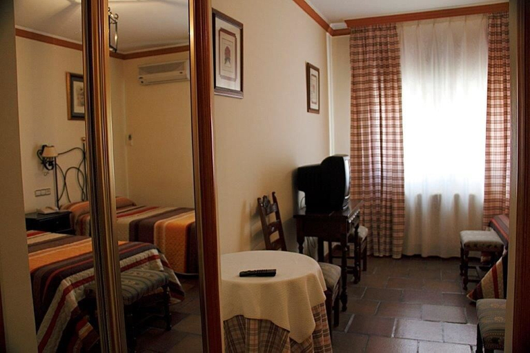 Others 5, Hotel El Seto, Cuenca