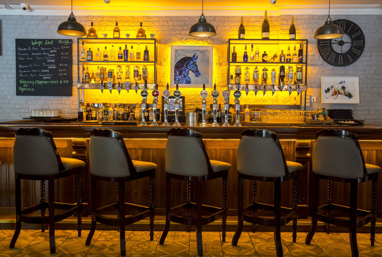 Food & Drinks 5, SpringHill Hotel